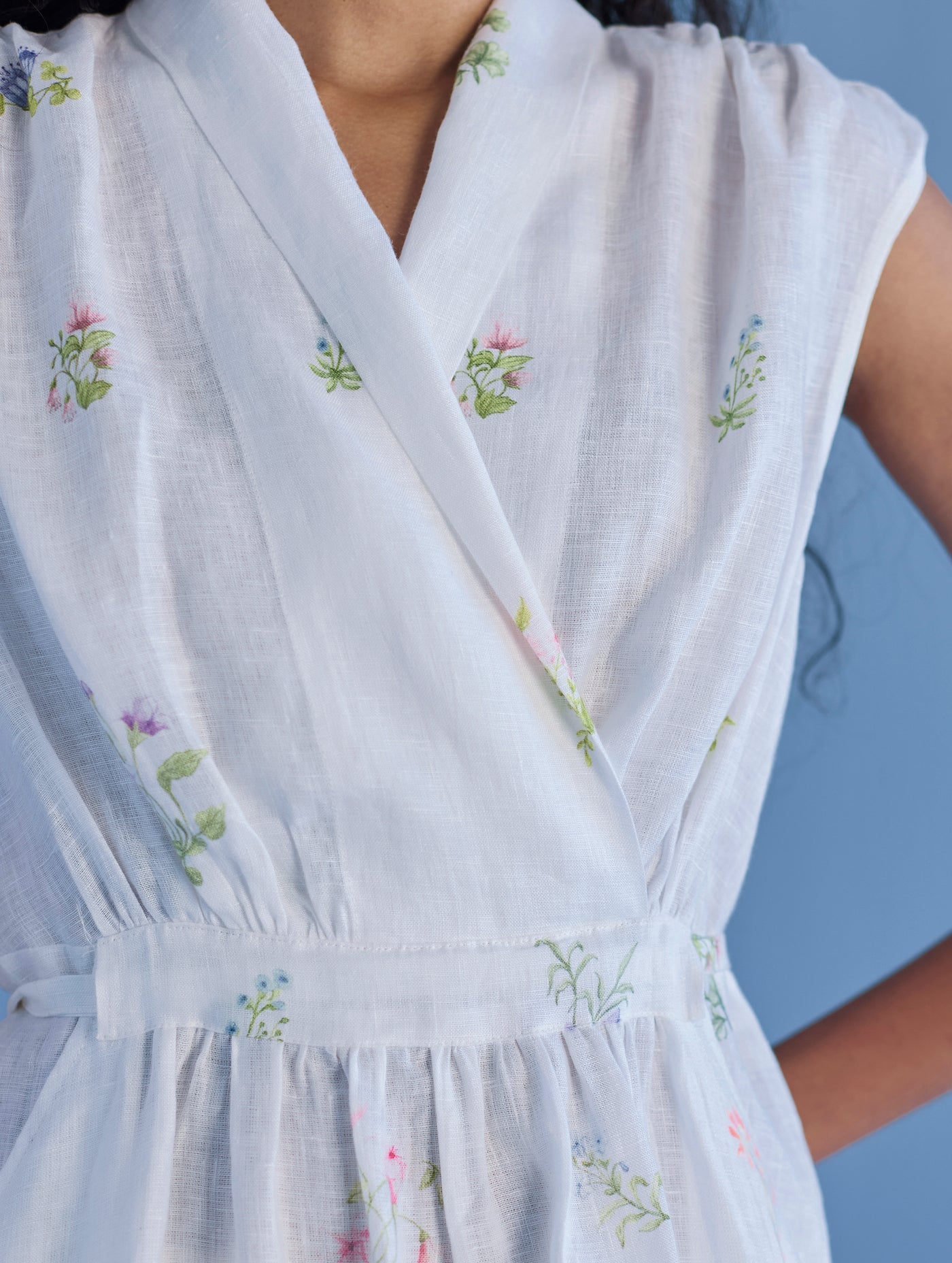 MEMA SHAWL COLLAR DRESS | WHITE