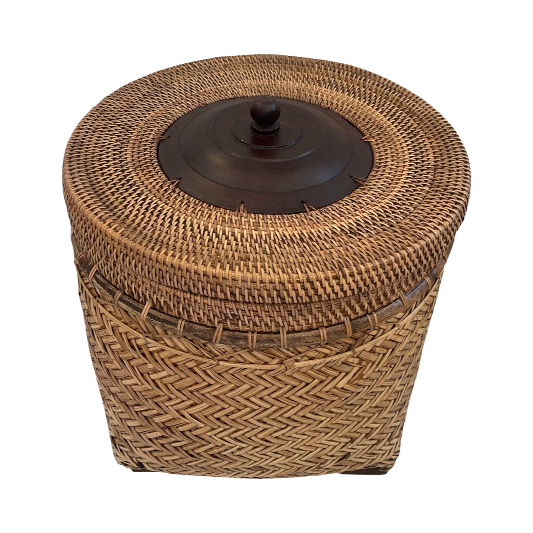 RATTAN BASKET SQAUT | BROWN