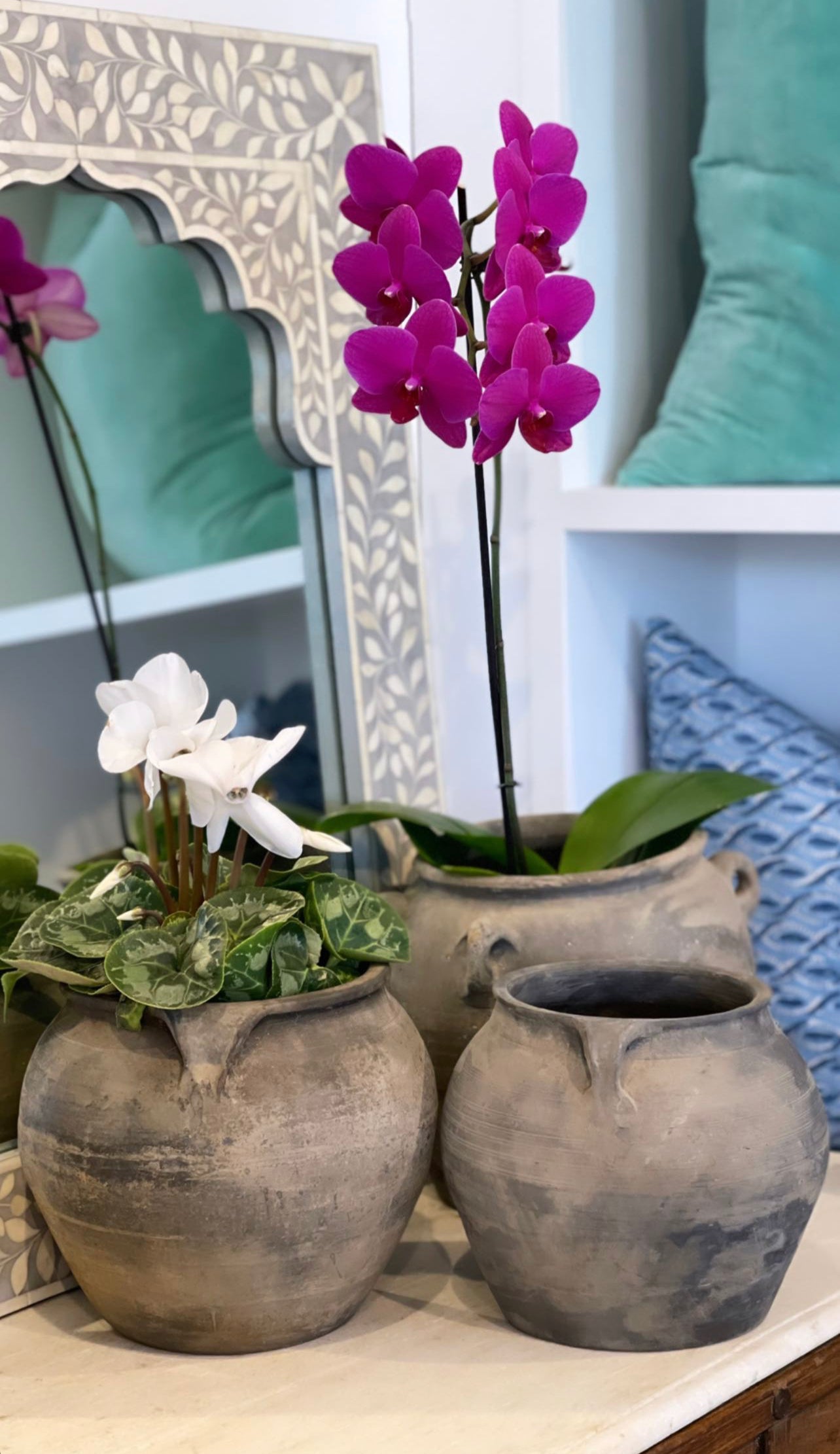 ANTIQUE GREY URN