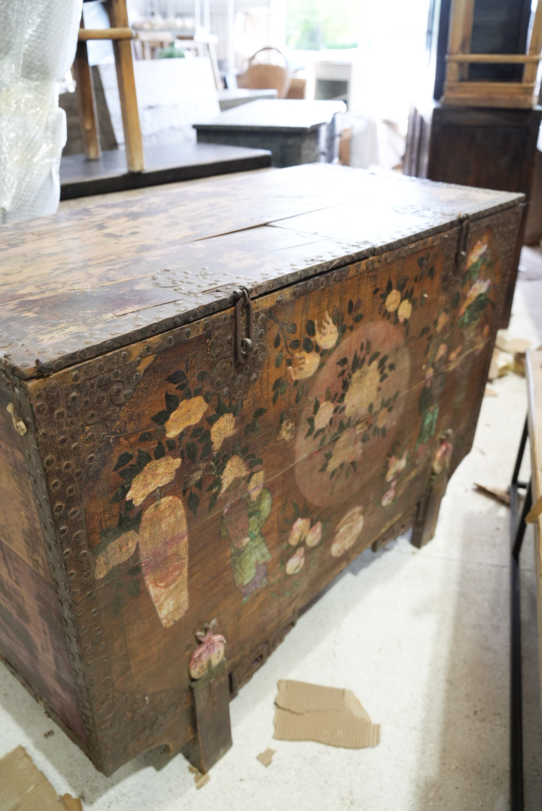 ANTIQUE PAINTED TRUNK