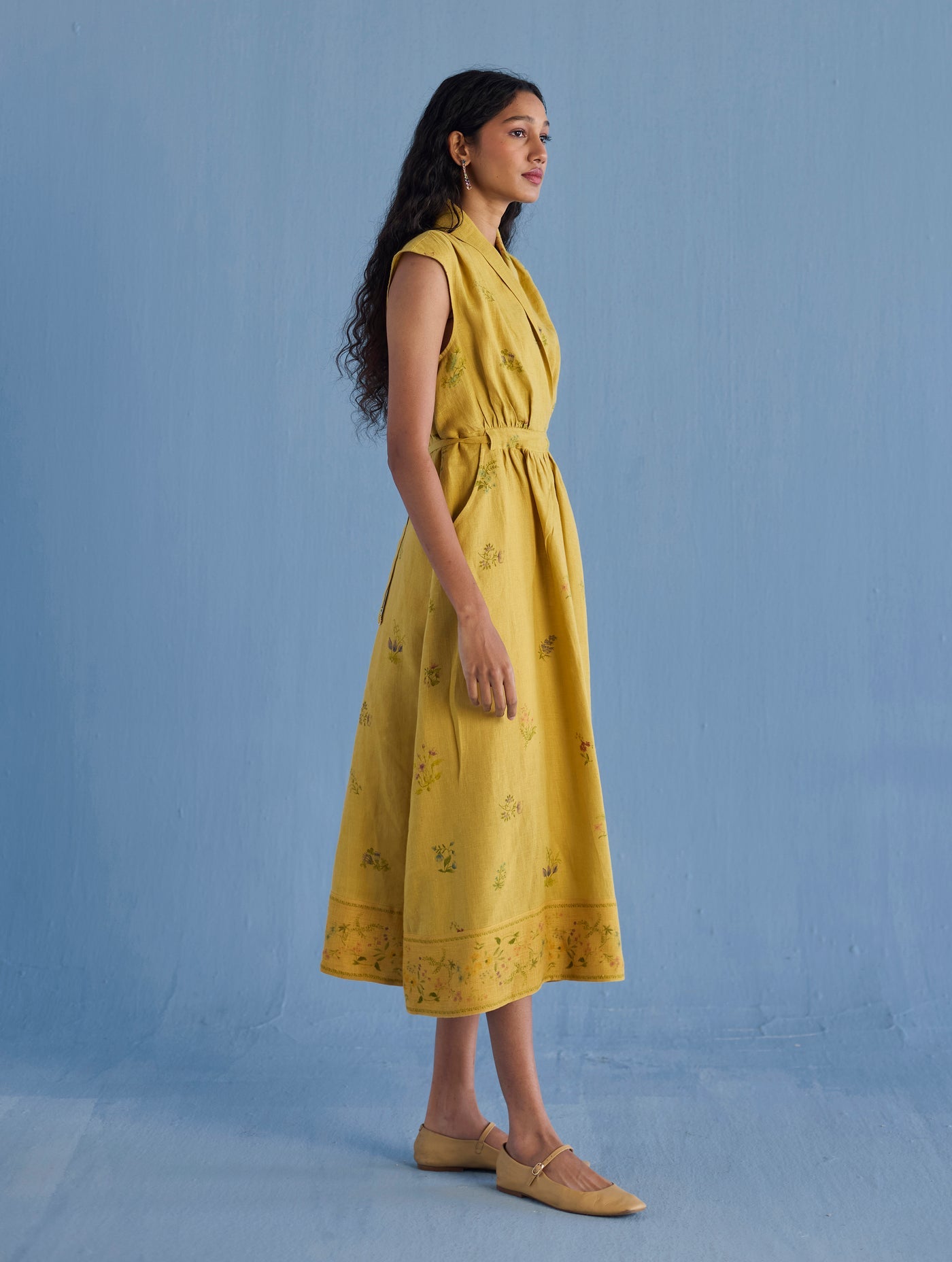 MEMA SHAWL COLLAR DRESS | OCHRE
