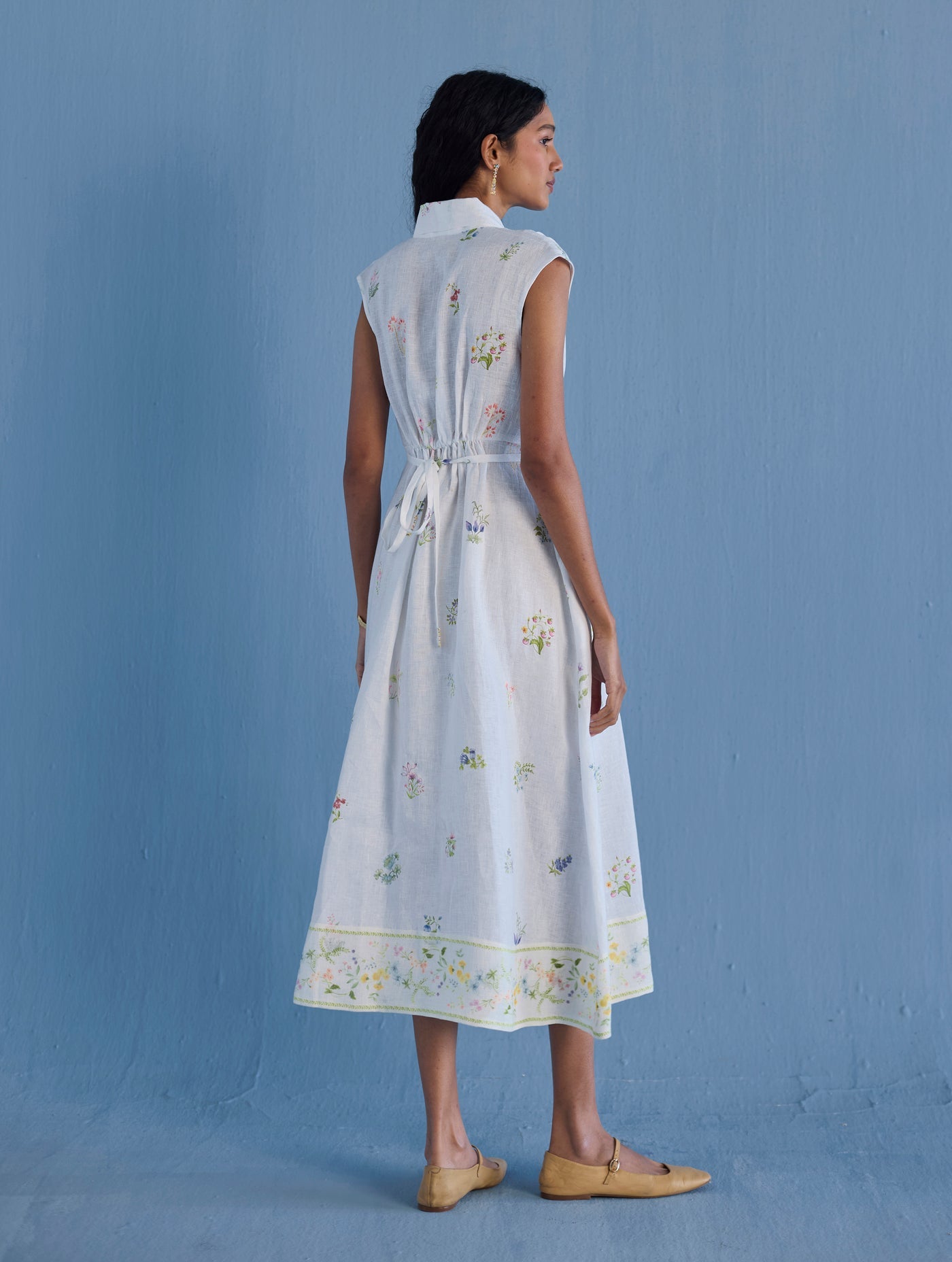 MEMA SHAWL COLLAR DRESS | WHITE