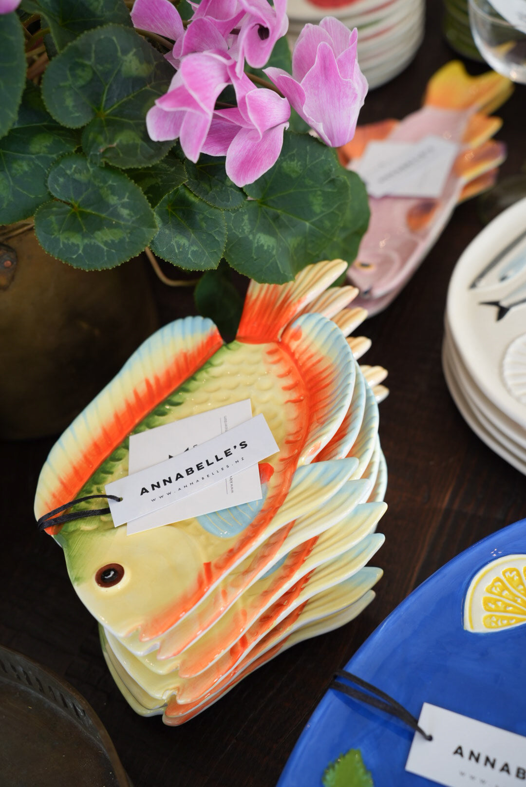 PLATE RAINBOW FISH
