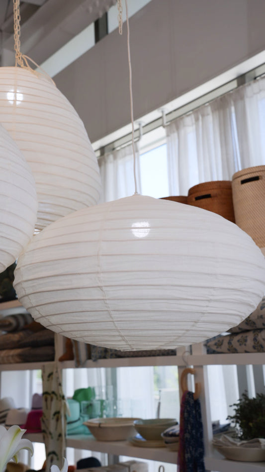 LINEN LIGHT SHADE | WHITE OVAL | MEDIUM