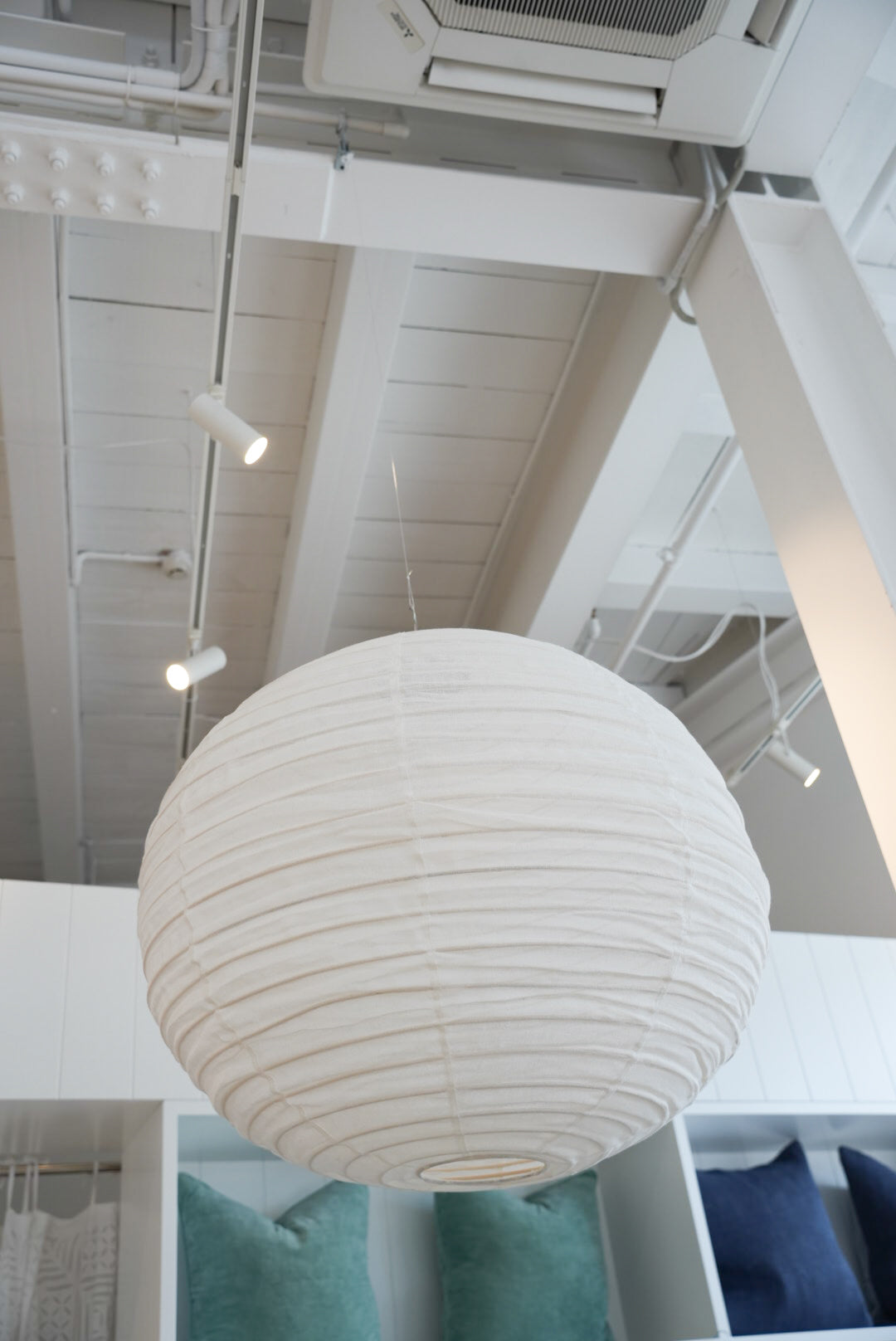 LINEN LIGHT SHADE | ROUND WHITE | LARGE