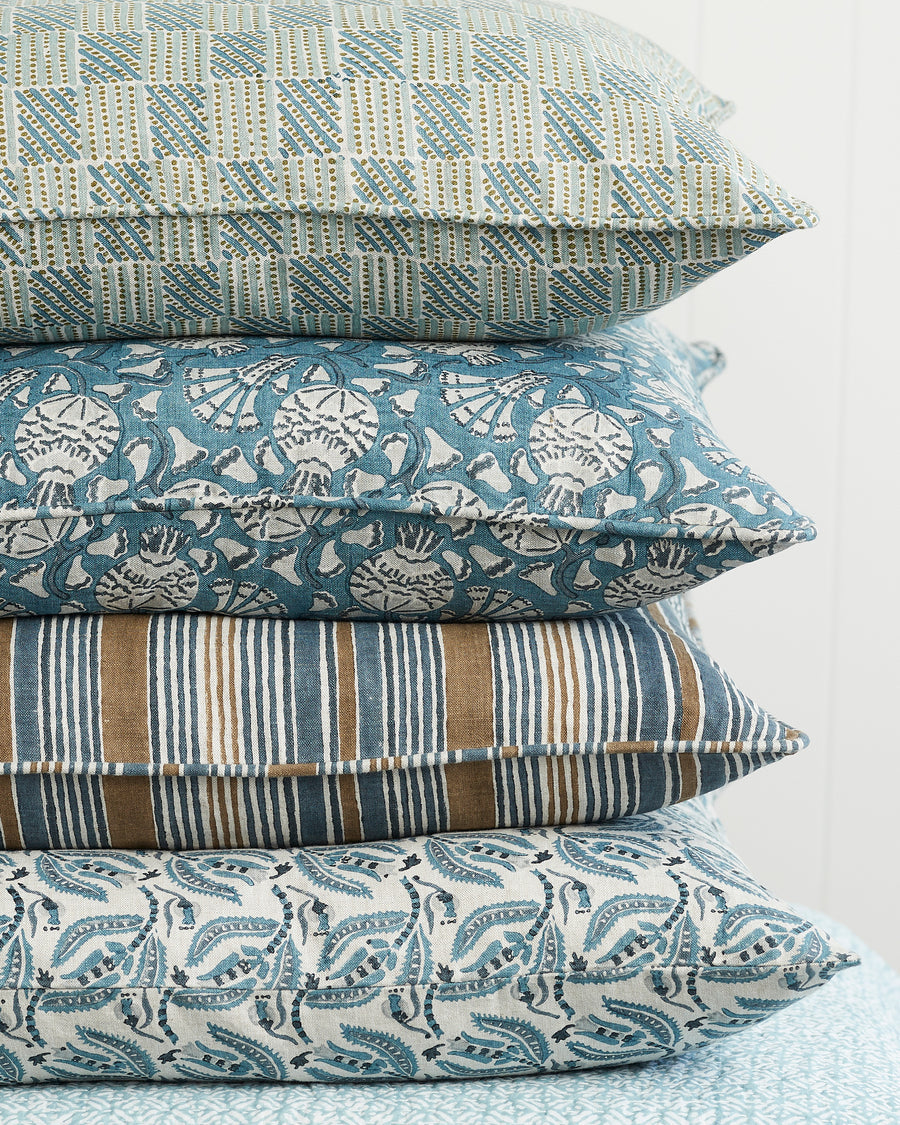 SIKAR WALNUT LINEN CUSHION