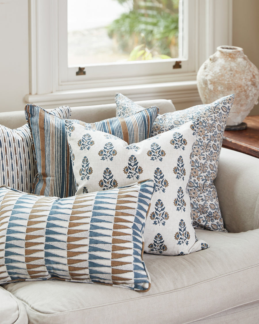 SIKAR WALNUT LINEN CUSHION